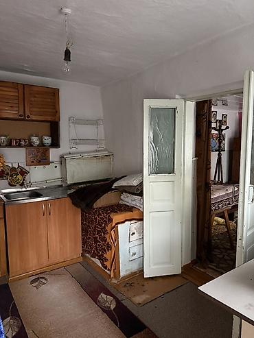 Продажа коттеджей и домов: Продаётся жилой дом с двором и хозяйственными постройками. - Отдельно — 17
