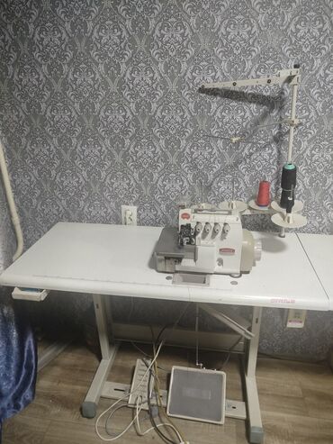 взять в аренду швейную машинку: Продаю швейные машинки: прямо строчка 14000 пятинитка 17000 в