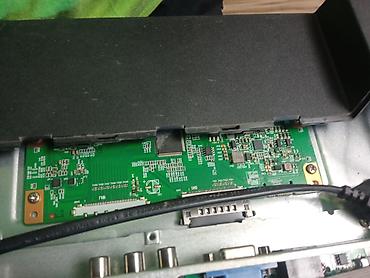 polovni tv 32 inca: 1. FOX 32DLE262 u delovima TP. MS3463S. PB801 Main board- Power board — 10