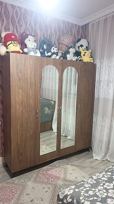 seyf qapi islenmis: Dörd qapılı, güzgülü şkaf - Material: ağac teksturalı laminat (taxta — 1