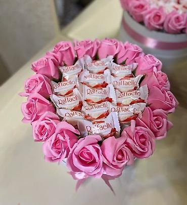 fresh catering: ​"LOVE" – Sevginin ən şirin forması! ❤️🍓 ​Hisslərinizi sözlərlə deyil — 2