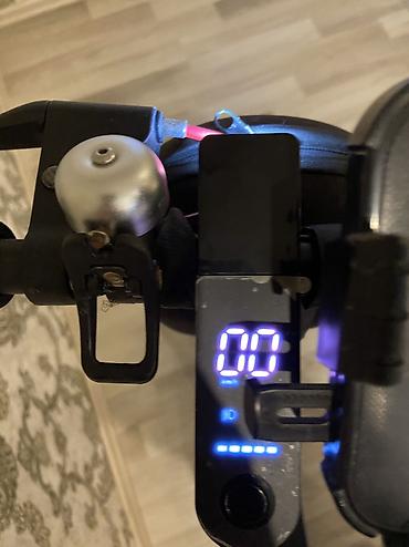 3391 km: Skuter yaxsi vəziyyətdədir problemi var çantasi telefon tutacaqi su — 5