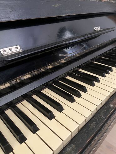 lalafo piano satışı: Piano, Akkord, İşlənmiş