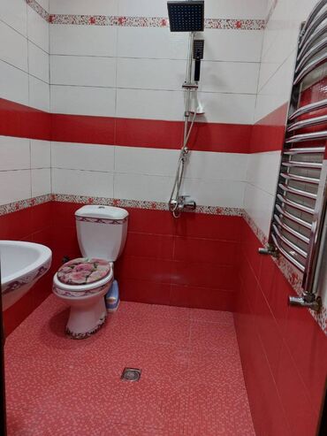 Uzunmüddətli kirayə mənzillər: Mənzil Nəsimi Metrosuna 5 dəqiqəlik məsafədə yerləşir, Yaxınlığında — 7