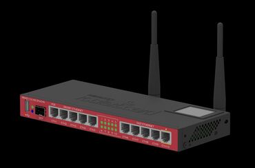 чехол для мото: Mikrotik RB2011UiAS-2HnD-IN
полностью исправен. 
3500с