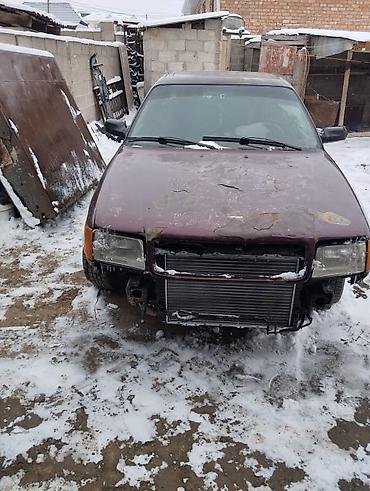 Audi S4: 1991 г., 2.3 л, Механика, Бензин, Седан