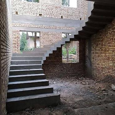Бетонные лестницы: Бетонная лестница Для дома, Форма лестницы: Винтовая — 1