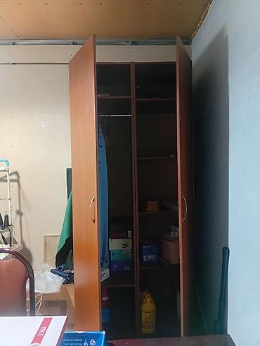 мебель спальня: Двухсекционный шкаф-купе и односпальная кровать с матрасом. Шкаф: - — 2