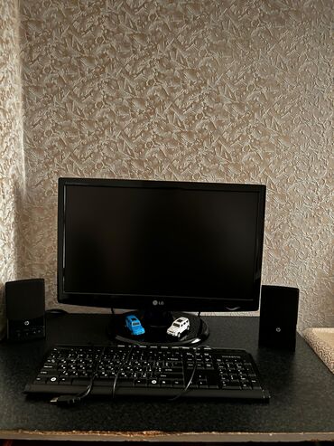 Masaüstü kompüterlər və iş stansiyaları: Lg komputer.i5 3 cü nəsil heç bir prablemi yoxdur.ehtiyac olmadığı
