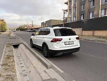 tiguan: Volkswagen Tiguan: 2019 г., 2 л, Автомат, Бензин, Кроссовер — 1