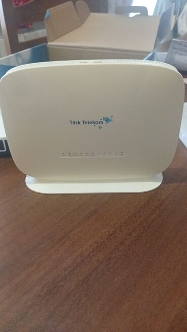İnformatika: Türk Telekom modem satılır. ikinci əl, işləyir problemi yoxdu. 5 azn