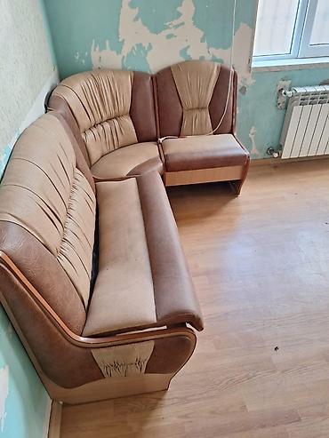 Digər mebel: Künc divanı Künc divanı satılır. Mətbəx, eyvan, bağ evi üçün — 1