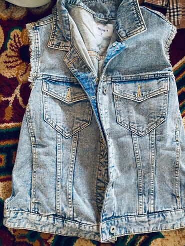 рубашка женская джинсовая: Джинсовая куртка
