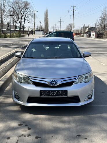 Транспорт: Toyota Camry: 2.5 л | 2013 г. | Седан