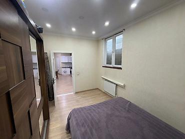 samaxida ev elanlari: Yasamal rayonu,Ats arxa terefindeki heyet evleri.Insaatcilar metrosuna — 7
