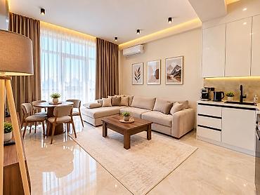su cenler: SEA BREEZE POLO RESIDENCE-də kirayə mənzil 1 Gün - 120 azn 1 Həftə - — 2