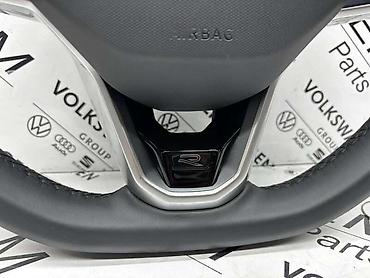 kvake: VOLAN R-LINE BEZ ŠIFTERA ZA VOLKSWAGEN GOLF 8, PASSAT B8, TIGUAN | — 4