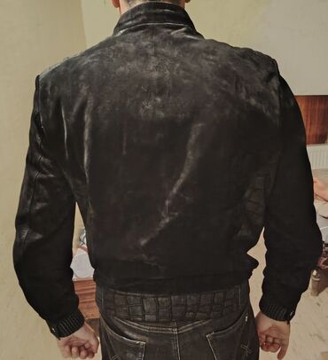 Kurtkalar: Kişi üçün dəri gödəkçə - Rəng: tünd qara/boz tonlarda - Dizayn: ön — 3