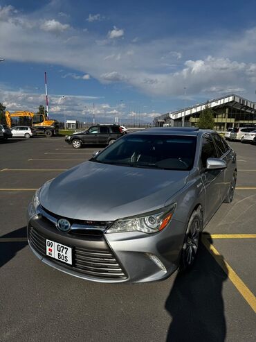 кузов каратыш: Toyota Camry: 2017 г., Гибрид, Седан