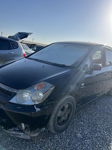 sprinter 4 4: Honda Stream: 2004 г., 2 л, Автомат, Бензин, Минивэн — 1