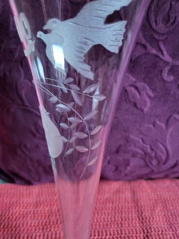 Čaše: Case nove za vino sa gravurom iz 2000te. Komada. 4 Visina. 25cm na lalafo.rs — 4 Čaše: Case nove za vino sa gravurom iz 2000te. Komada. 4 Visina. 25cm — 4