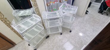 şüşə butulkalar: Şüşəli daşıyıcı 3 mərtəbə daşıyıcı Estetik Kosmetoloji görünüşə