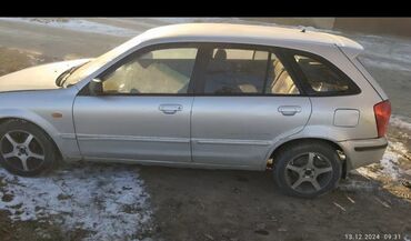 Mazda: Mazda 323: 2002 г., 1.6 л, Механика, Бензин, Хэтчбэк