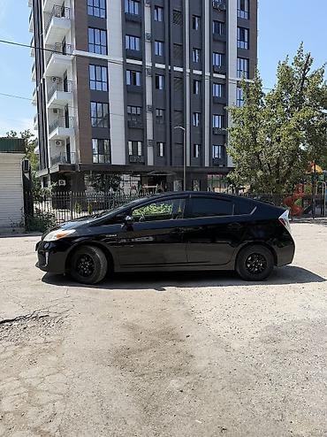 byd e2 2025: Toyota Prius: 2014 г., 1.8 л, Автомат, Гибрид, Седан — 3