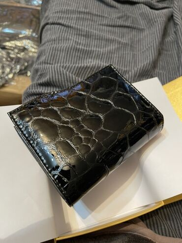 Portmone, pulqabıları: Pulqabı, Təbii dəri — 9