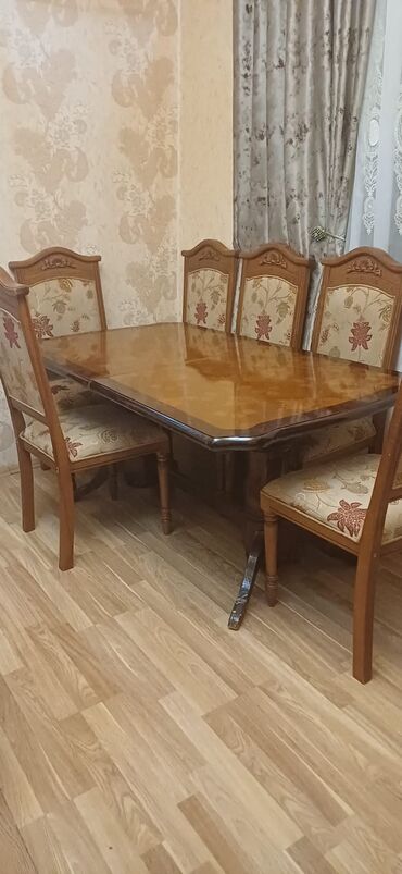 Fri aparatları: Qonaq otağı üçün, İşlənmiş, Açılan, Kvadrat masa, 6 stul