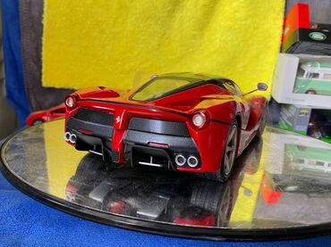 Avtomobil modelləri: Коллекционная модель Ferrari LaFerrari rosso red 2013 Hot Wheels — 19