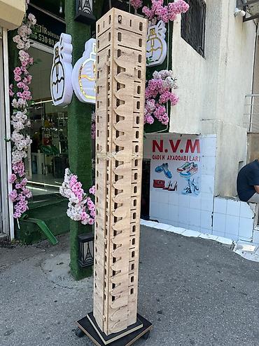 Оборудование для магазинов: Eynek vitrini stendi tam sayini bilmirik ama coxlu eynekler gedir — 2