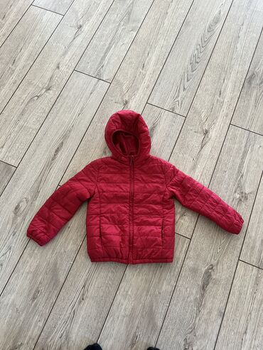 Верхняя одежда: Куртки на 5-6 лет Бомбер Zara Пальто OVS Все в идеальном качестве