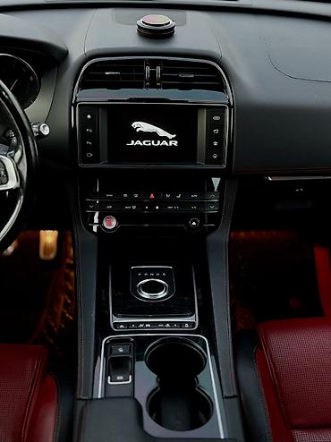 Jaguar: Jaguar F-Pace: 2017 г., 3 л, Автомат, Бензин, Кроссовер — 9