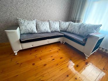 Kunc divan satilir 230azn. Unvan badamdar Nigaz E lalafo.az -da Kunc divan satilir 230azn. Unvan badamdar Nigaz E