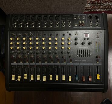 продаю миксир: Mekse PFX12D — это универсальный 12-канальный активный микшерный пульт
