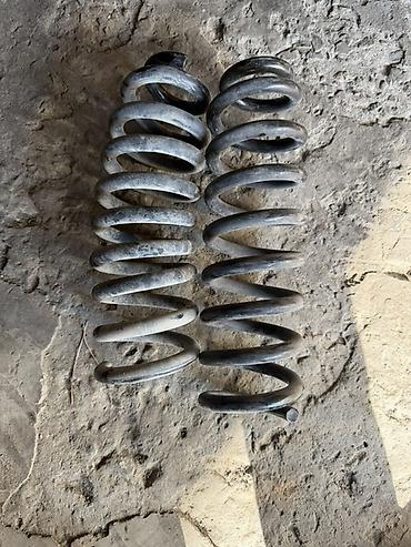 cobalt ehtiyat hisseleri: Avtomobil üçün arxa asma yayları – cüt. Mersedes w213 2017 model ucun — 1