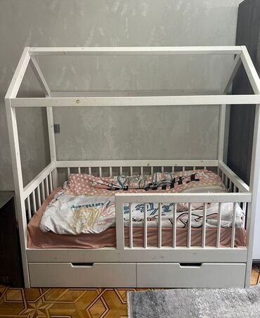 taxt ucun matras: Kravat ev 220 azn tecili satilir matrasi var tam iwlek veziyyetdedi