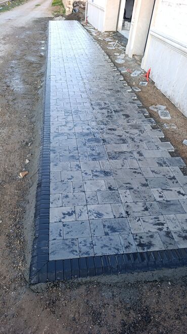 Tamet: Tamet döşəmə xidməti – dekorativ beton/daş təməli ilə həyət və giriş — 19