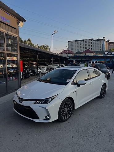 sprinter 2 2: Toyota Corolla: 2021 г., 1.8 л, Автомат, Гибрид, Седан — 7