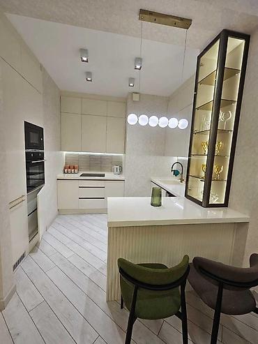 ev elani yerlesdir: İcarəyə verilir 3 otaqlı yeni tikili 110 m², Ağ şəhər q. Kateqoriya — 5