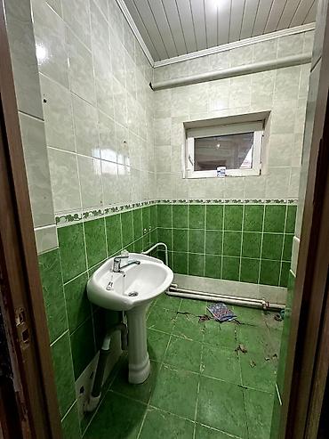 Продажа коттеджей и домов: Продаётся домовладение с закрытым двором и капитальным забором из — 16