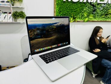 зарядник для макбук: Ноутбук, Apple, 32 ГБ ОЗУ, Intel Core i9, 15.4 ", Б/у, Для несложных задач, память SSD