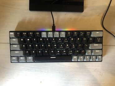 светящийся клавиатура: Механическая клавиатура На синих свичах Все работает идеально
