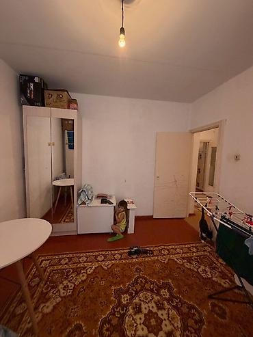 2 rooms: 2 комнаты, 50 м², Индивидуалка, 1 этаж, Требуется ремонт — 3