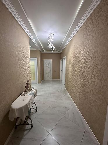 Həyət evləri və villaların satışı: Satılır: sexsi həyət evi5 sot,140 kvadratli genis 4 otaqli. - — 4