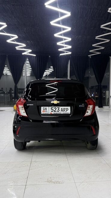 Chevrolet: Chevrolet Spark: 2016 г., 1 л, Автомат, Бензин, Хэтчбэк — 2
