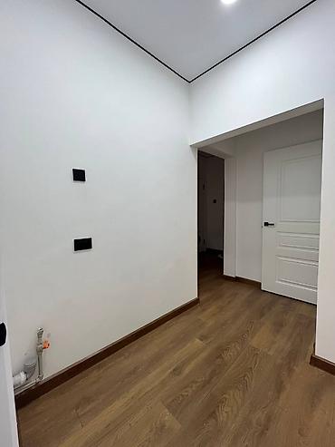 лумумбы: 3 комнаты, 65 м², Кудайберген авторынок 105 серия, 3 этаж, Евроремонт — 2