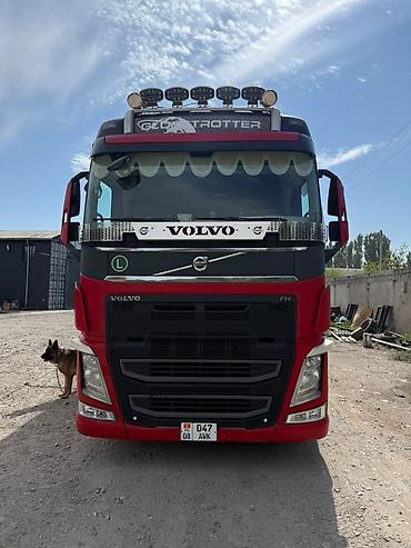 sonata d8: Тягач, Volvo, 2014 г., Тентованный — 2