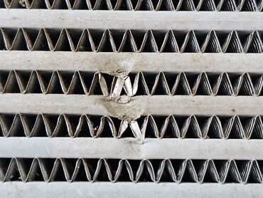 Радиаторы: Интеркулер VW Passat B6 05-09, VW Passat B7 10-, VW Passat B7 10-14 — 4